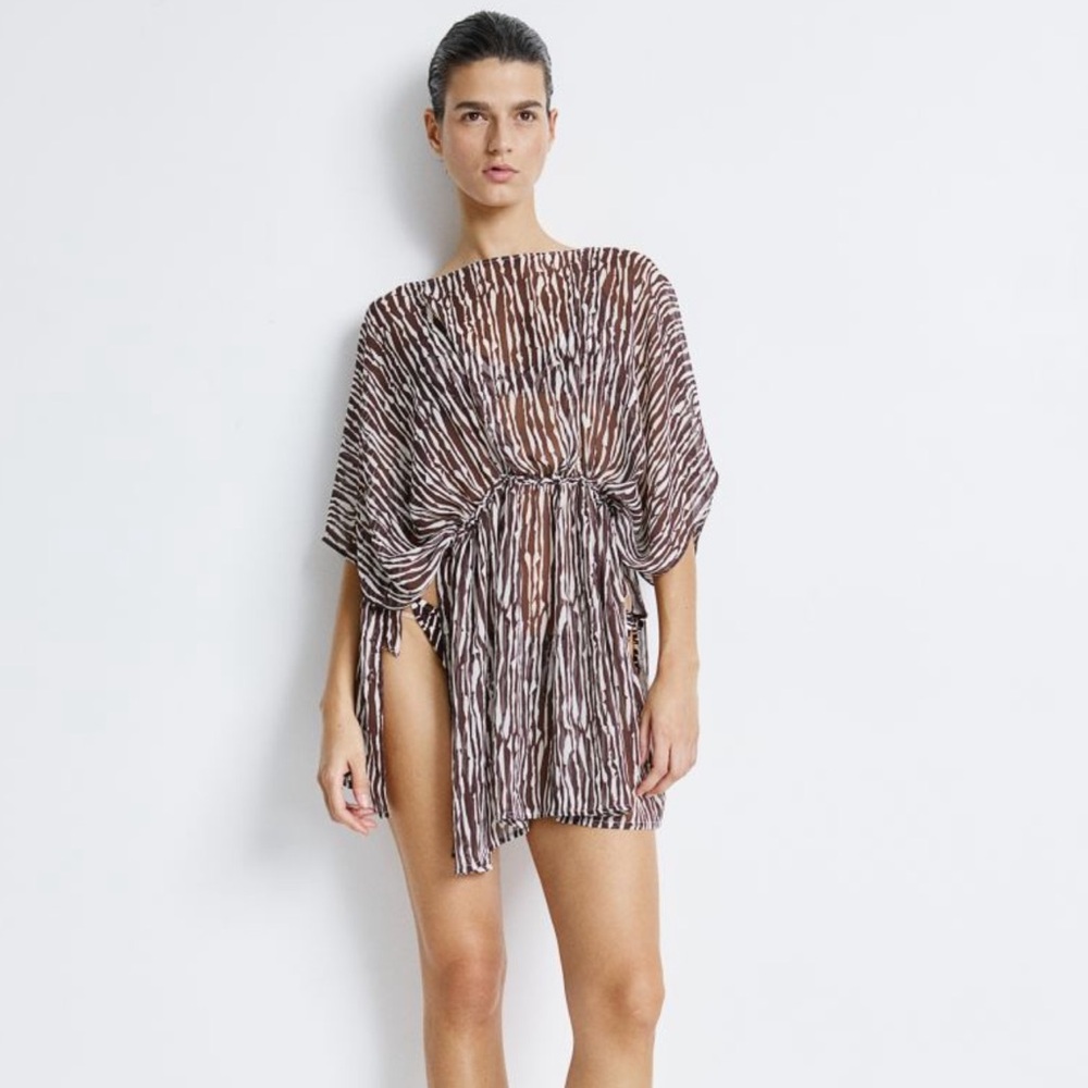 H&M cover up OS